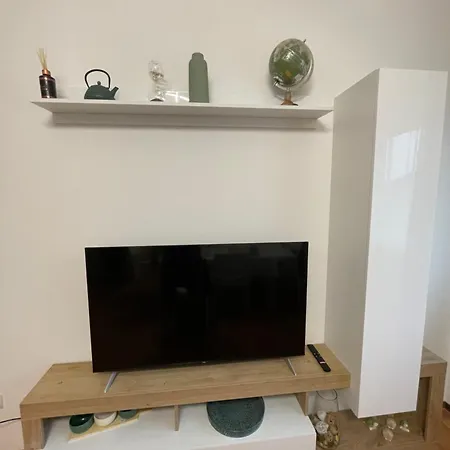 By Foot - House Appartement *