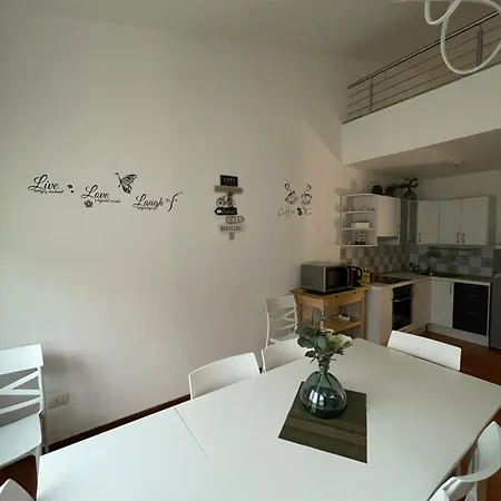 By Foot - House * Varenna