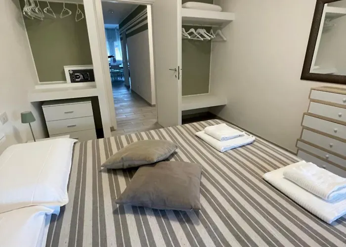 아파트 By Foot - House 바레나