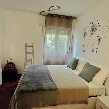 Apartment By Foot - House *