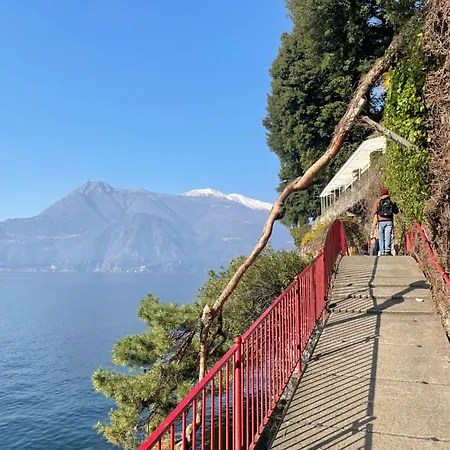 By Foot - House Apartment